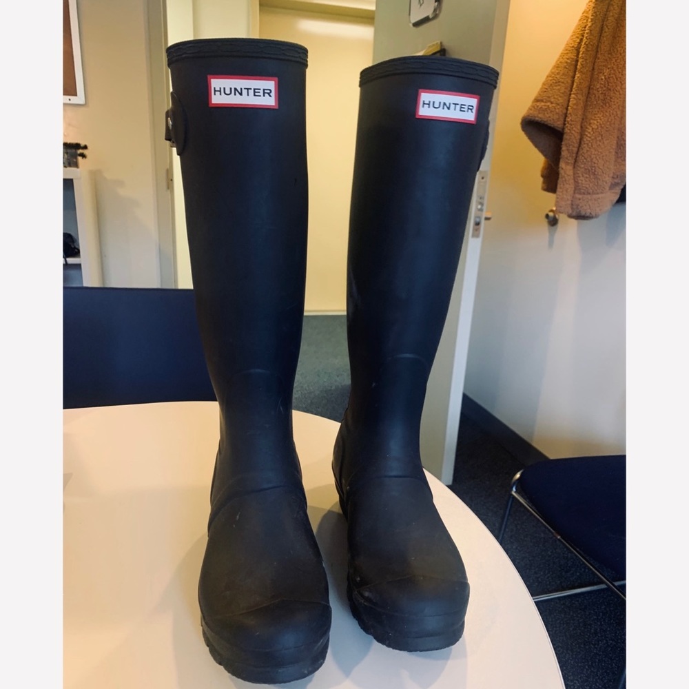 FLASH SALE! Hunter Tall Original Rainboots - Black